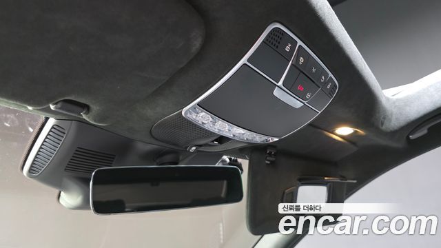 Mercedes-Benz S-Class 2019 — photo 16