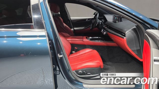 Genesis G80 2022 — photo 11