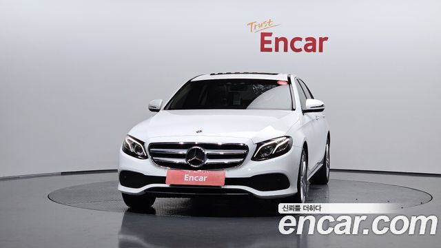 Mercedes-Benz E-Class 2018 — photo 3