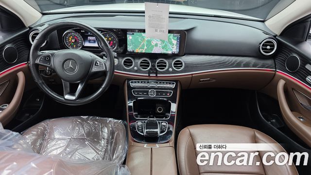 Mercedes-Benz E-Class 2018 — photo 7