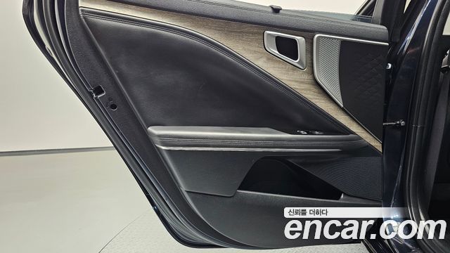 Kia K8 2023 — photo 15