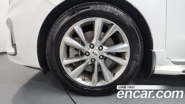 Kia Canival 2019 — photo 5