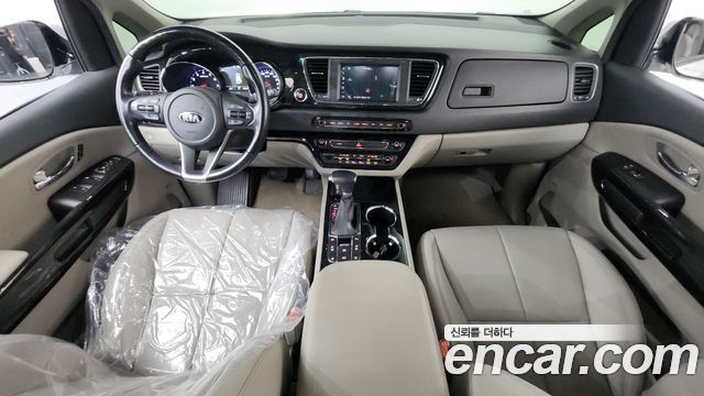 Kia Canival 2019 — photo 10