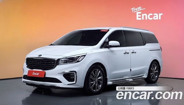 Kia Canival 2019 — photo 1