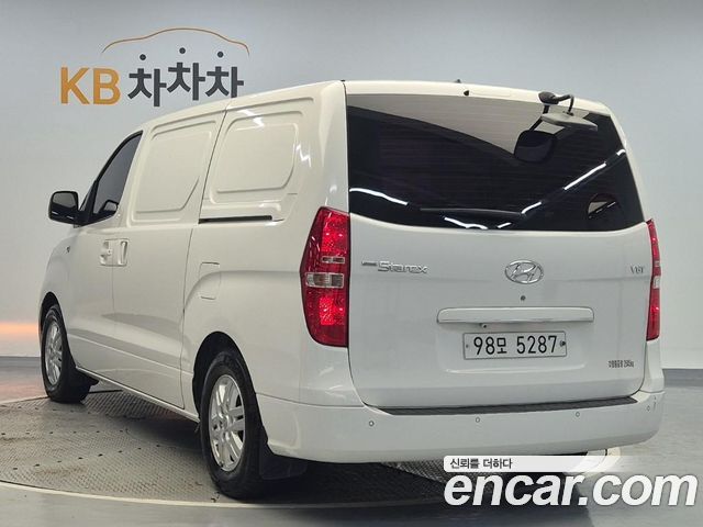 Hyundai Starex 2018 — photo 3