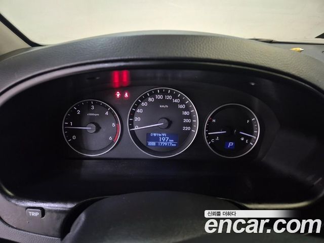 Hyundai Starex 2018 — photo 7