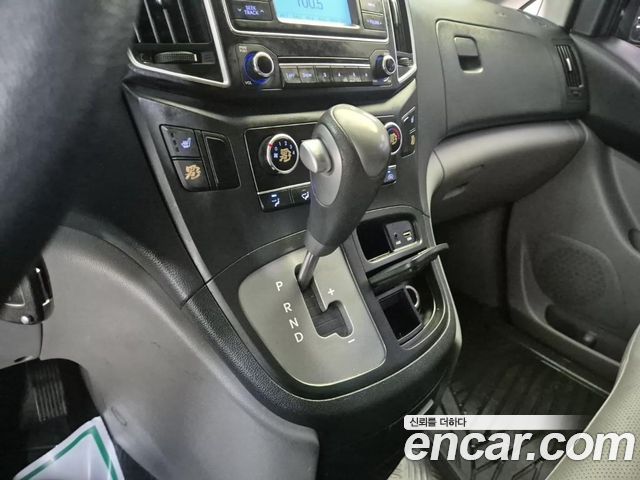 Hyundai Starex 2018 — photo 9