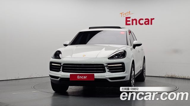 Porsche Cayenne 2020 — photo 3