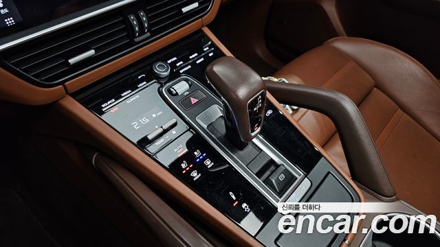 Porsche Cayenne 2020 — photo 9