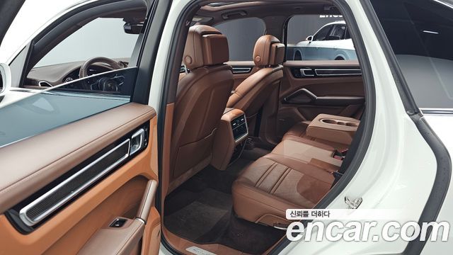 Porsche Cayenne 2020 — photo 12