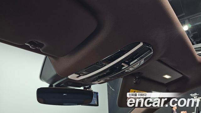 Porsche Cayenne 2020 — photo 19