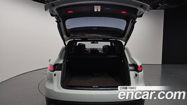 Porsche Cayenne 2020 — photo 20