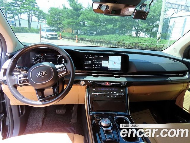 Kia Canival 2021 — photo 8