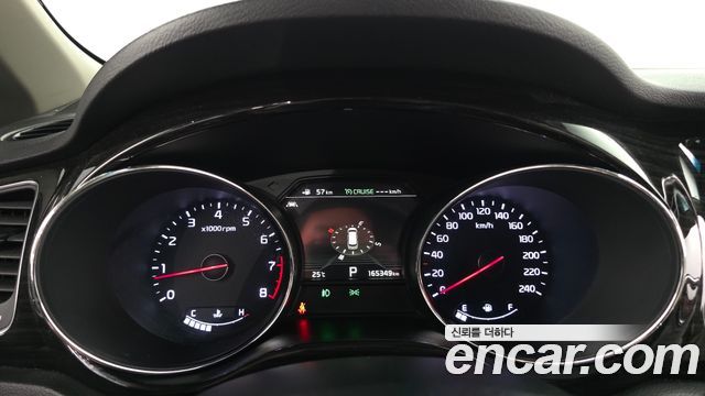 Kia Canival 2019 — photo 8
