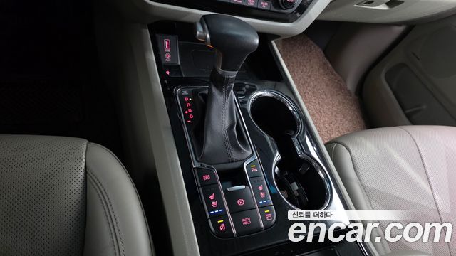 Kia Canival 2019 — photo 9