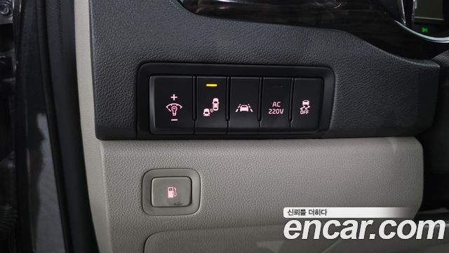 Kia Canival 2019 — photo 17