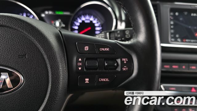 Kia Canival 2019 — photo 18
