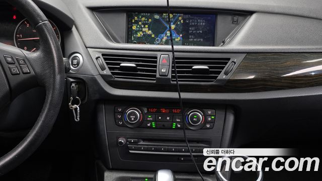 BMW X1 2012 — photo 14