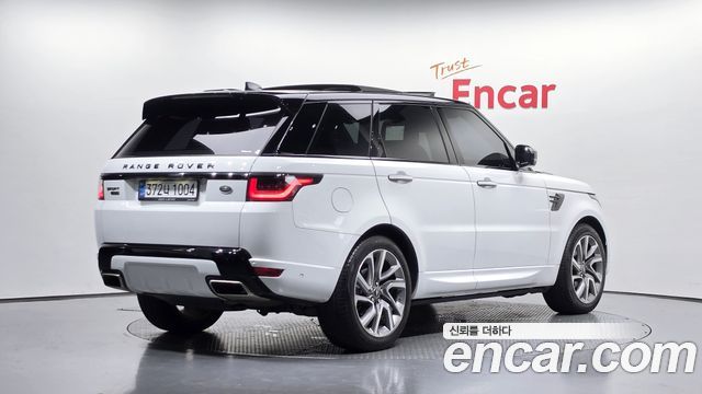 Land Rover Range Rover Sport 2019 — photo 2