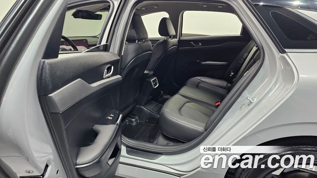 Kia K5 2026 — photo 16