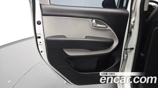 Kia RAY 2022 — photo 15