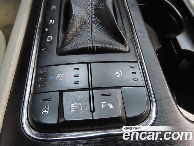 Kia Canival 2018 — photo 16