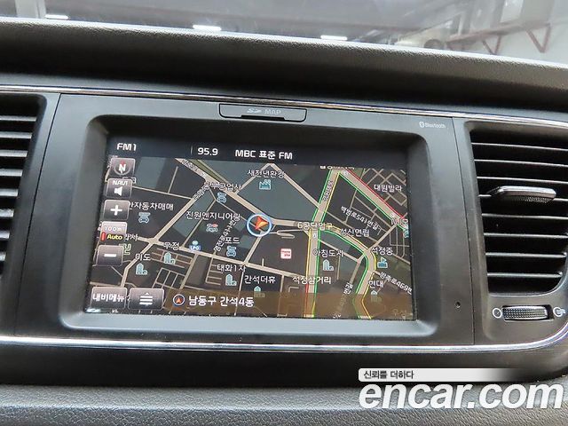 Kia Canival 2018 — photo 17