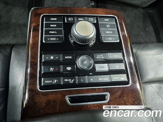 Hyundai Equus 2015 — photo 14