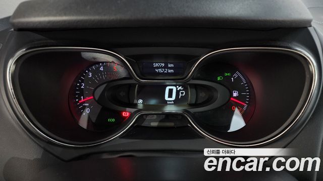 Renault Korea QM3 2018 — photo 11