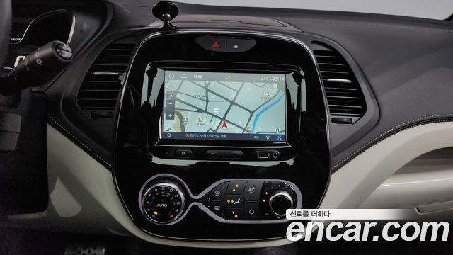 Renault Korea QM3 2018 — photo 19