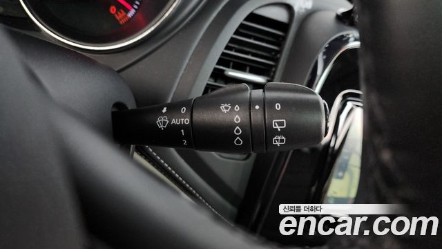 Renault Korea QM3 2018 — photo 23