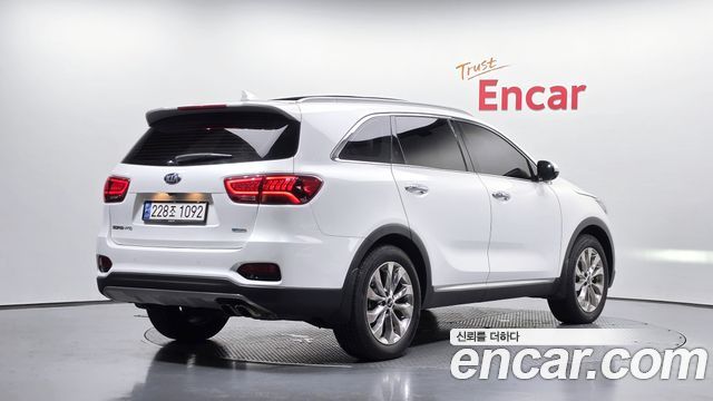 Kia Sorento 2018 — photo 2