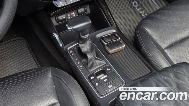 Kia Sorento 2018 — photo 12