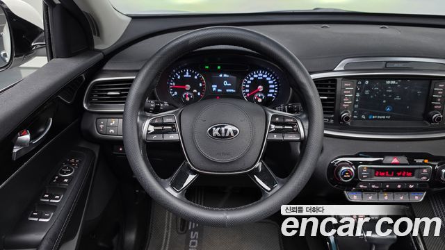 Kia Sorento 2018 — photo 19