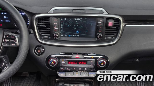 Kia Sorento 2018 — photo 21