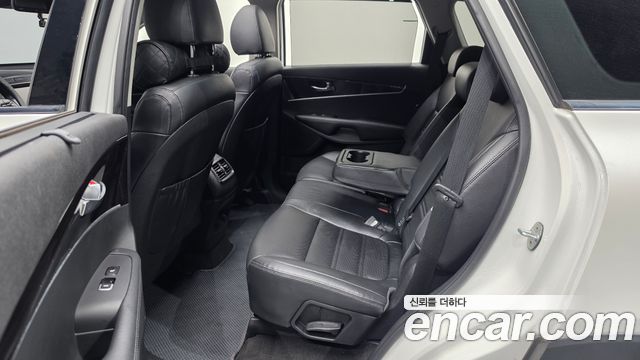 Kia Sorento 2018 — photo 16