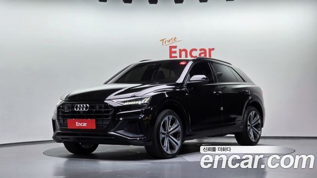 Audi Q8 2023 — photo 1