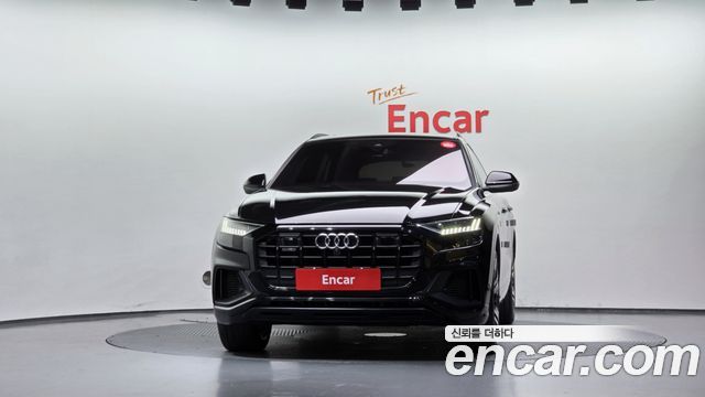 Audi Q8 2023 — photo 3