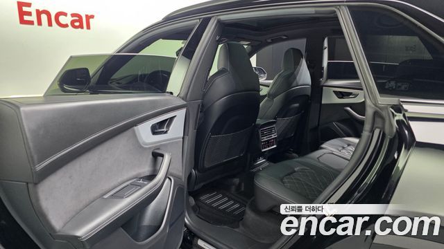 Audi Q8 2023 — photo 16
