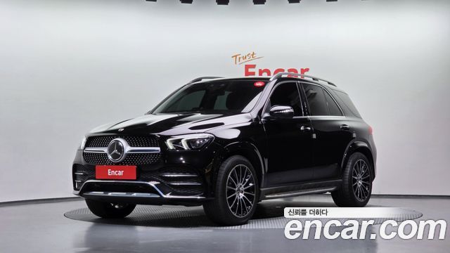 Mercedes-Benz GLE-Class 2023 — photo 1