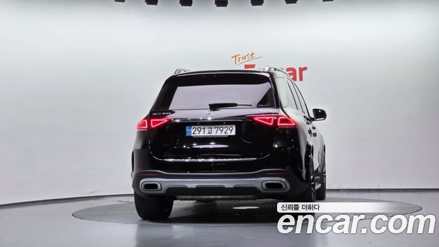 Mercedes-Benz GLE-Class 2023 — photo 4