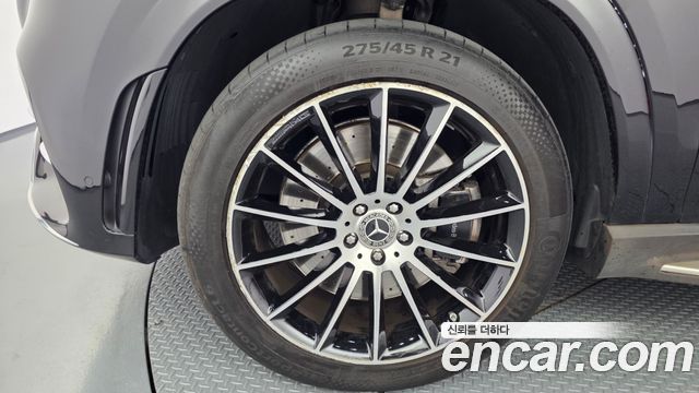 Mercedes-Benz GLE-Class 2023 — photo 5