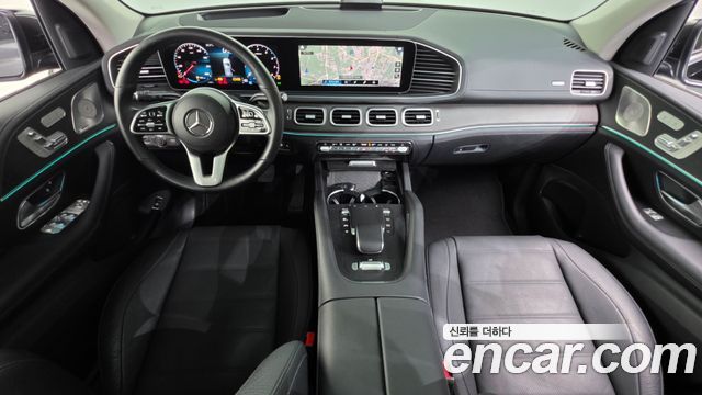 Mercedes-Benz GLE-Class 2023 — photo 10