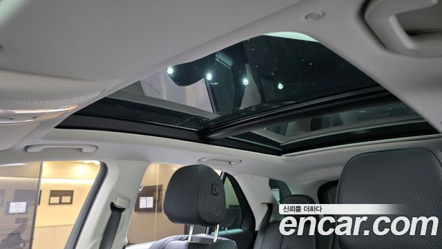 Mercedes-Benz GLE-Class 2023 — photo 24