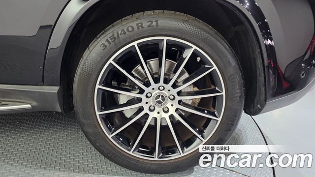 Mercedes-Benz GLE-Class 2023 — photo 7