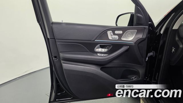 Mercedes-Benz GLE-Class 2023 — photo 14