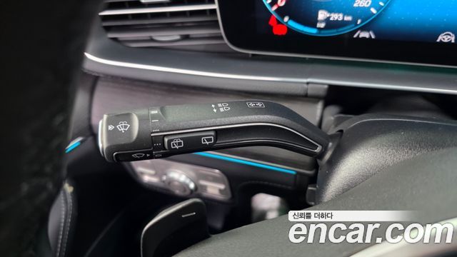 Mercedes-Benz GLE-Class 2023 — photo 30