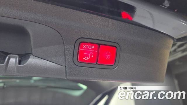 Mercedes-Benz GLE-Class 2023 — photo 32