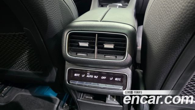 Mercedes-Benz GLE-Class 2023 — photo 36