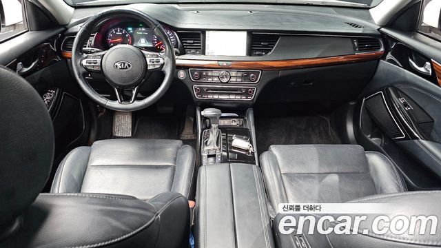 Kia K7 2017 — photo 10